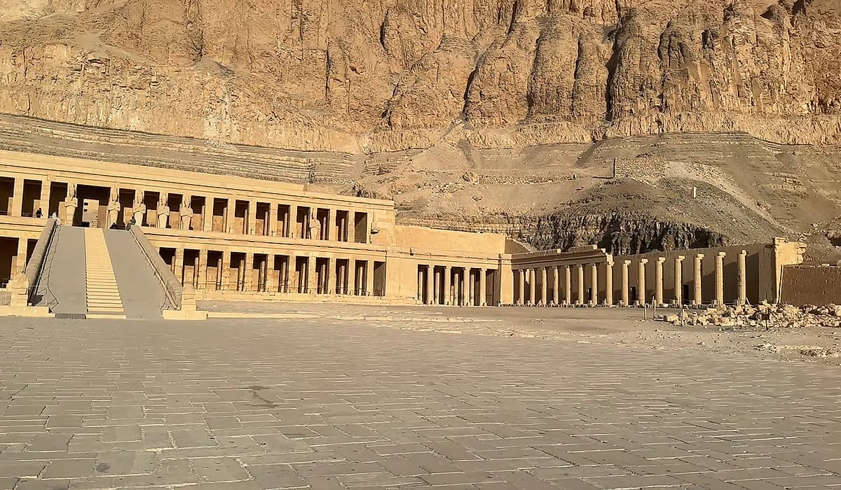 The Ultimate Archaeological Adventure: Exploring Egypt's Nile Valley